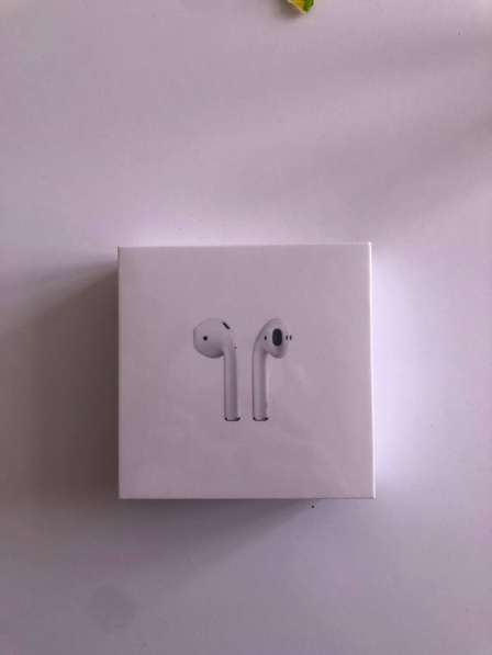 Apple AirPods 2