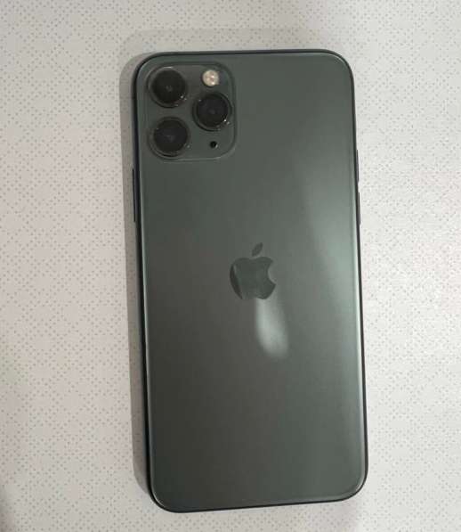 Apple iPhone 11 Pro 256GB (темно-зеленый) в Южно-Сахалинске фото 4