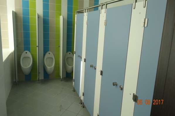 Сантехнические санитарные туалетные перегородки HPL панелей в 