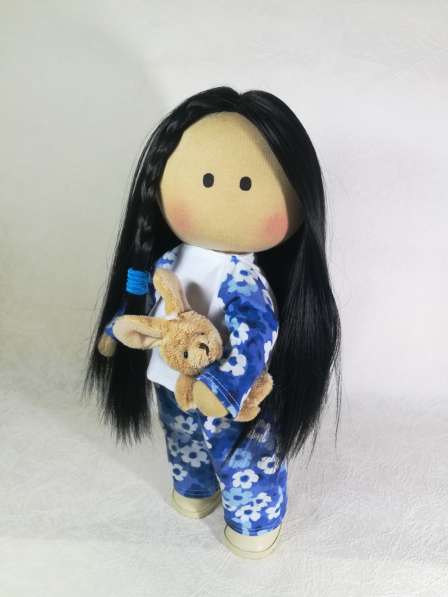 Текстильная игровая кукла с гардеробом 16комплектов одежды