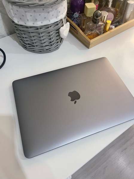 Apple MacBook Pro 13 2020 i5 в Москве фото 3