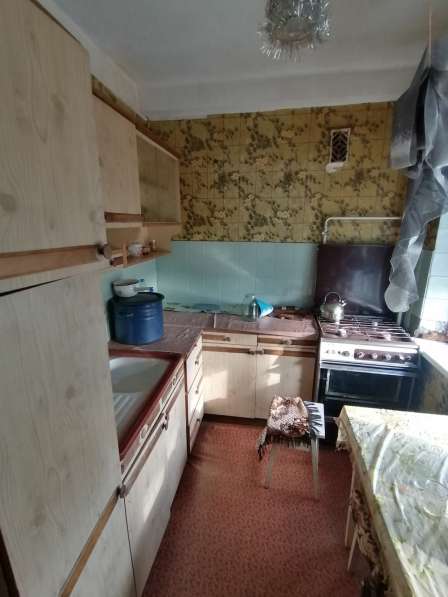 Продам трёхкомнатную квартиру г. Снежное (Степная) в фото 4