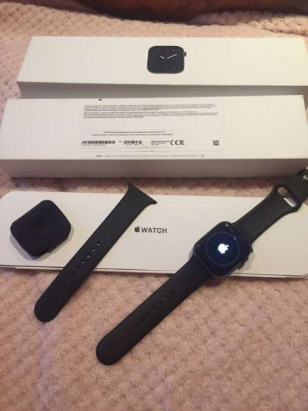 Смарт Часы Apple Watch 5,44 мм, покупала в Германии в Новосибирске фото 3