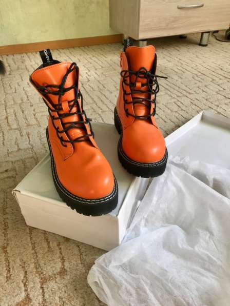 Ботинки размер 37,5-38 Деми оранжевые в Красноярске фото 3