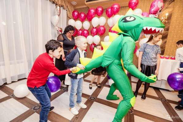Детский праздник с аниматором динозавром в Ростове-на-Дону