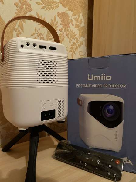 Домашний мини проектор umiio 5g