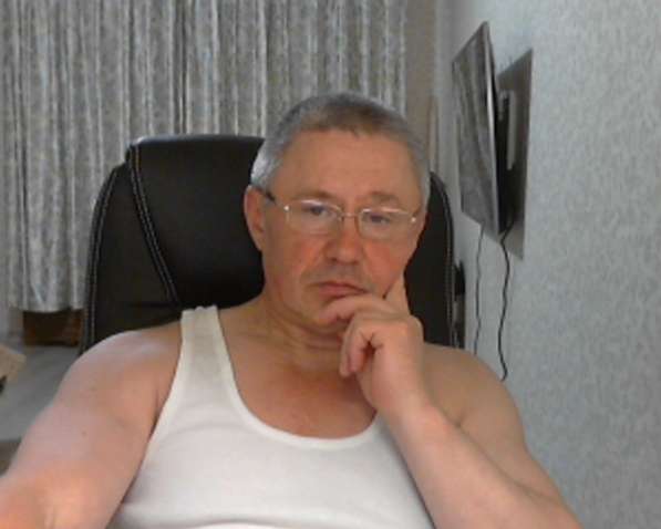 Igoris, 52 года, хочет познакомиться