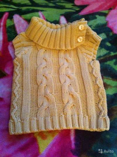 Вязанная безрукавка Mothercare