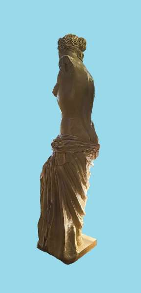 Скульптура Венеры Милосской в Волгограде фото 8