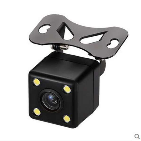 Камера заднего вида E707 с подсветкой