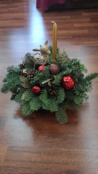 Композиция из живой ели в Москве фото 15