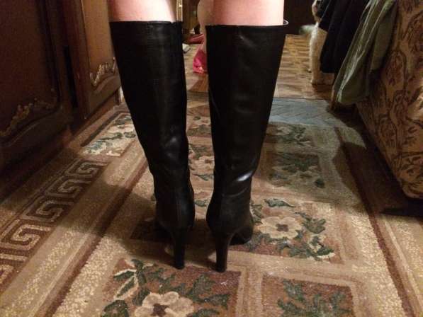 Сапоги и туфли 38 размера, черного цвета в Москве фото 5