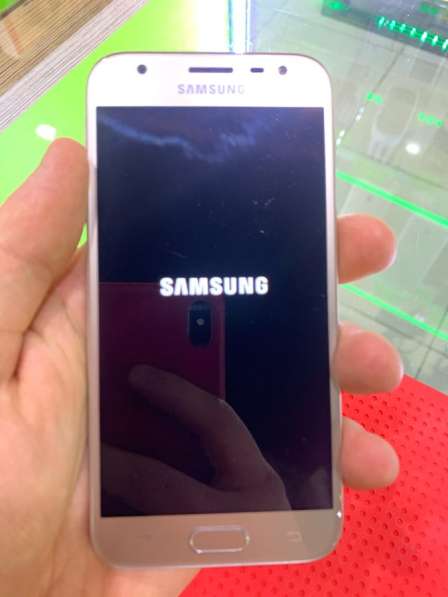 Samsung galaxy J330 Gold в идеальном состоянии