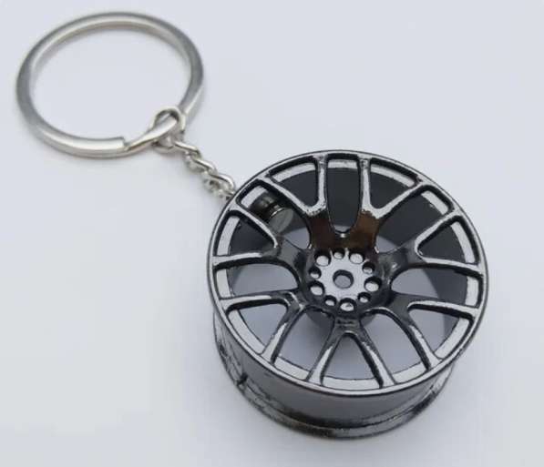 Брелки на ключи в виде запчастей от машины в Омске фото 5
