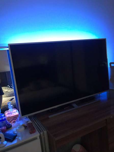 Телевизор Phillips с подсветкой Ambilight в Красноярске фото 6