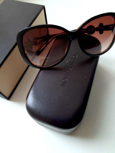 Новые солнцезащитные очки Louis Vuitton в Санкт-Петербурге фото 3