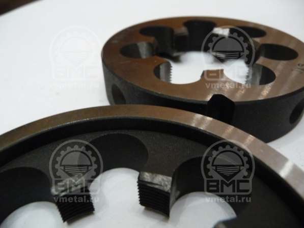 Плашка метрическая