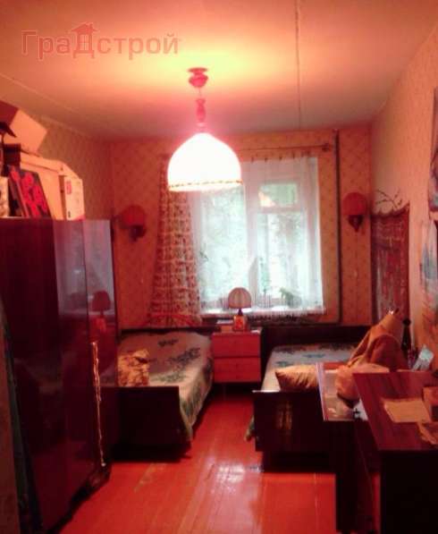 Продам двухкомнатную квартиру в Вологда.Жилая площадь 45 кв.м.Дом кирпичный.Есть Балкон. в Вологде