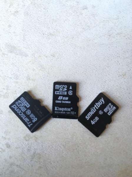 Карта памяти MicroSD (флешка)