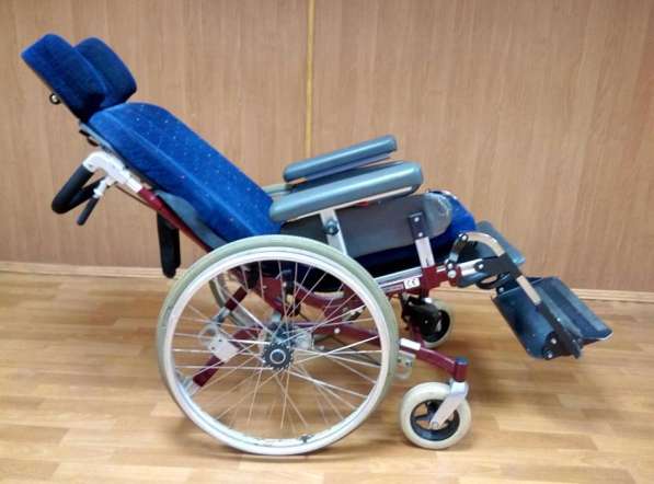 Продам инвалидное кресло - коляску, б\у, Швеция