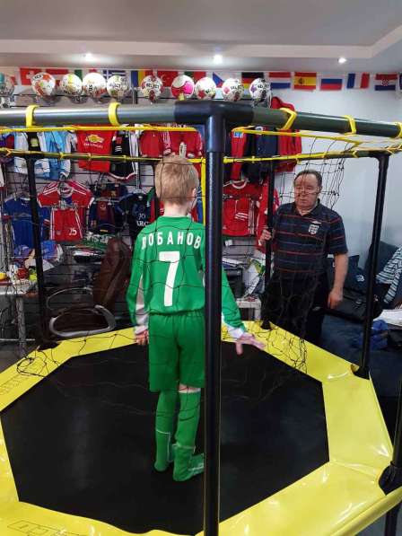 Футбол с 2 лет батут экипировка маленьких футболистов в Одинцово фото 7