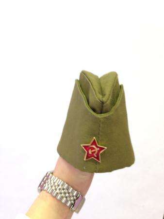 Оригинальные Советские военные пилотки со звездой оптом по всей России.