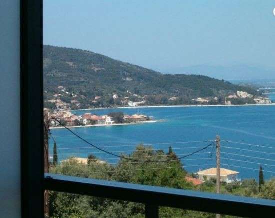 Продается квартира с видом на море в Греции в фото 4
