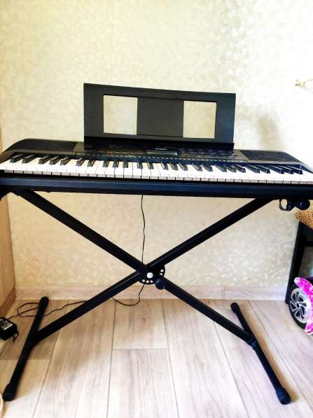 Синтезатор YAMAHA PSR-E273 в фото 3