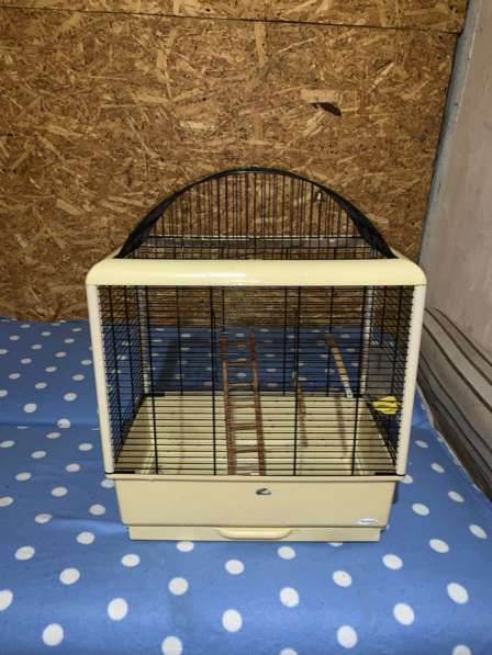 Клетка для попугаев