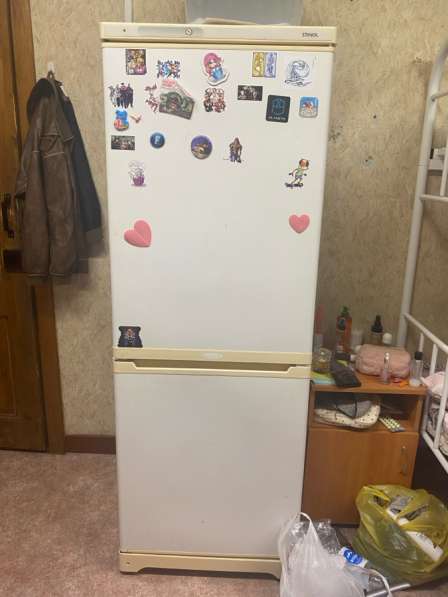 Холодильник сломан, потек