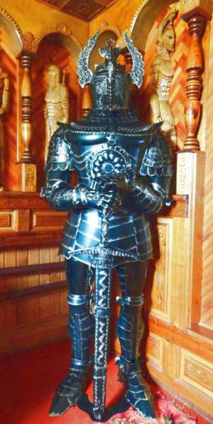 Рыцарь тевтонский-скульптура из металла в Краснодаре фото 3