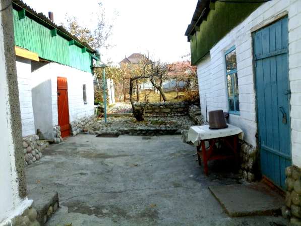 Дом в курортном поселке в Киргизии в фото 10