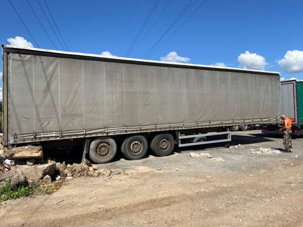 Полуприцеп шторный Шмиц s01 в Москве