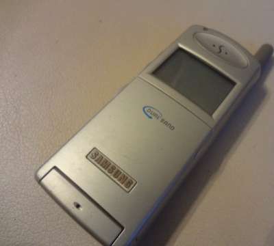 сотовый телефон Samsung SGH-2400