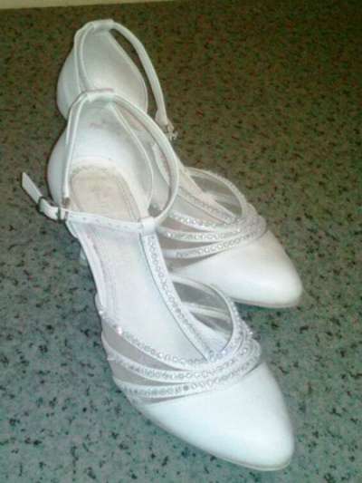 Свадебные туфли 35 размера белые в Балаково