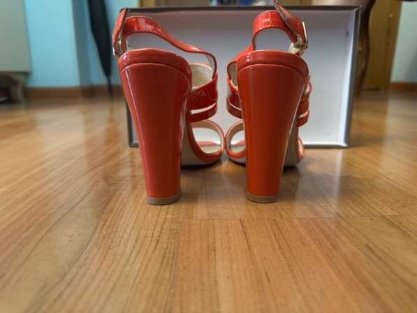 Босоножки из натуральной кожи в Москве