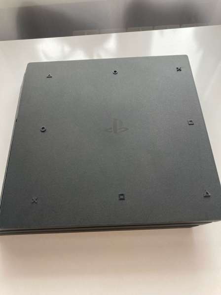 Sony PlayStation 4 pro +2 геймпад в Красноярске