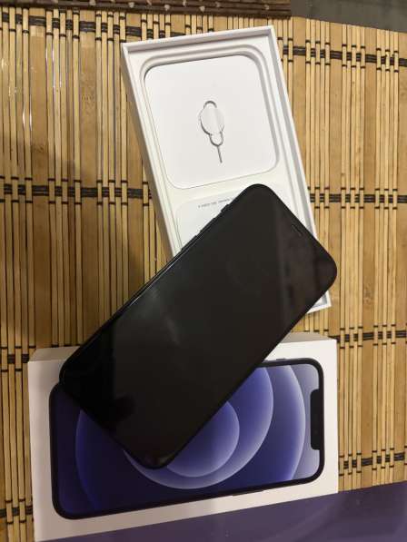 Продам iPhone 12 в Самаре