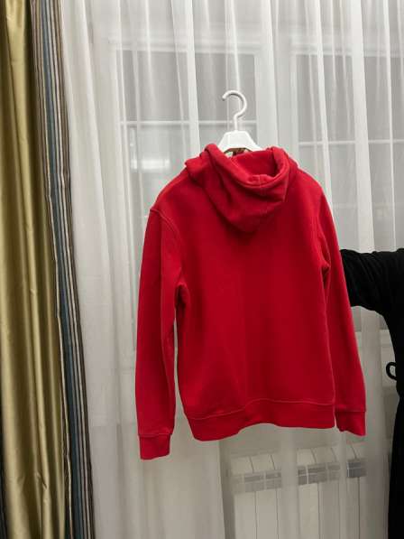 Толстовка красная 44-46