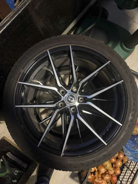 Две резины лысые в Адлере фото 5