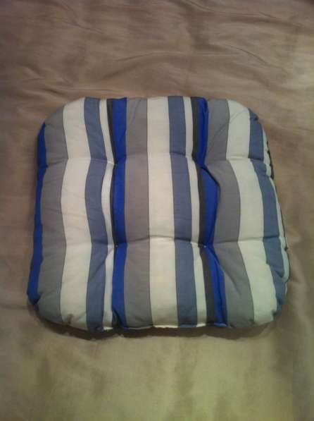 Подушка (накладка на стул/кресло)