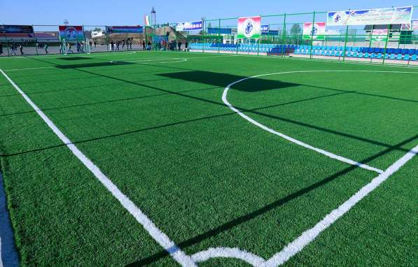 Футбольное поля, стадион с натуральным и искусственным газон в Екатеринбурге фото 5