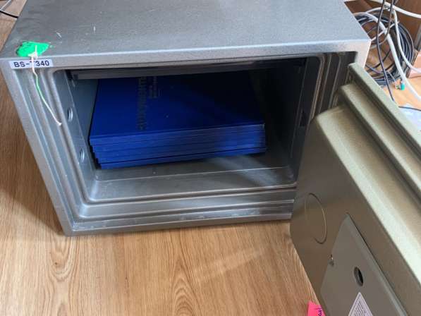 Сейф в Москве