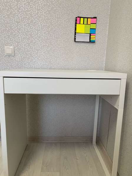 Письменный стол(Икеа) в Москве фото 5