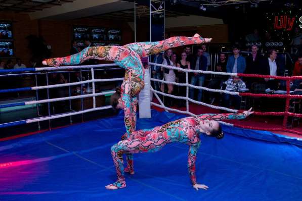 Акробатическое шоу – девушка «Каучук» и «Эквилибр» в Краснодаре фото 5