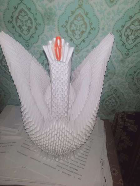 Лебедь из оригами