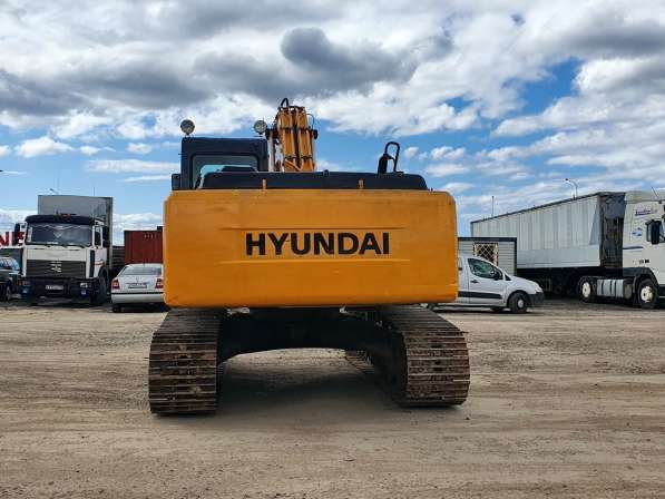 HYUNDAI R210LC-7 экскаватор гусеничный 2008 года в Санкт-Петербурге