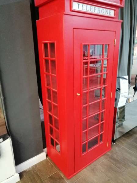 Шкаф телефонная будка Лондон в Москве фото 9