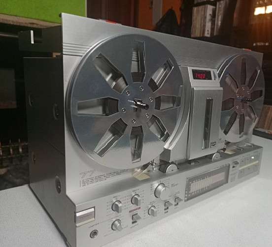 Катушечный магнитофон Akai gx-77