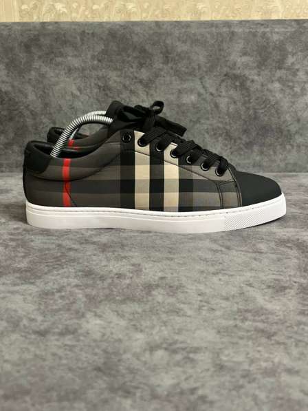 Барбери в Москве фото 6